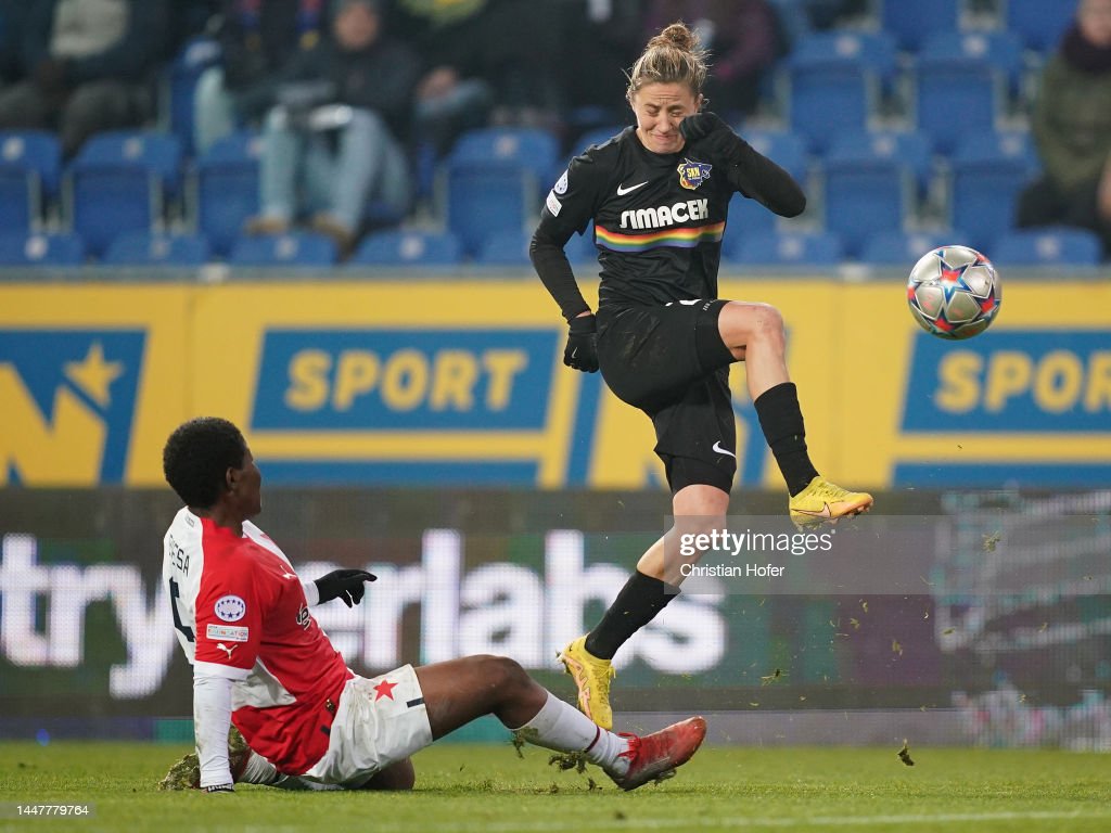 Folhapress - Fotos - Women's Champions League - Group B - Slavia