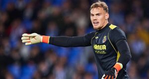 Transfer: Chelsea signs Villarreal goalkeeper